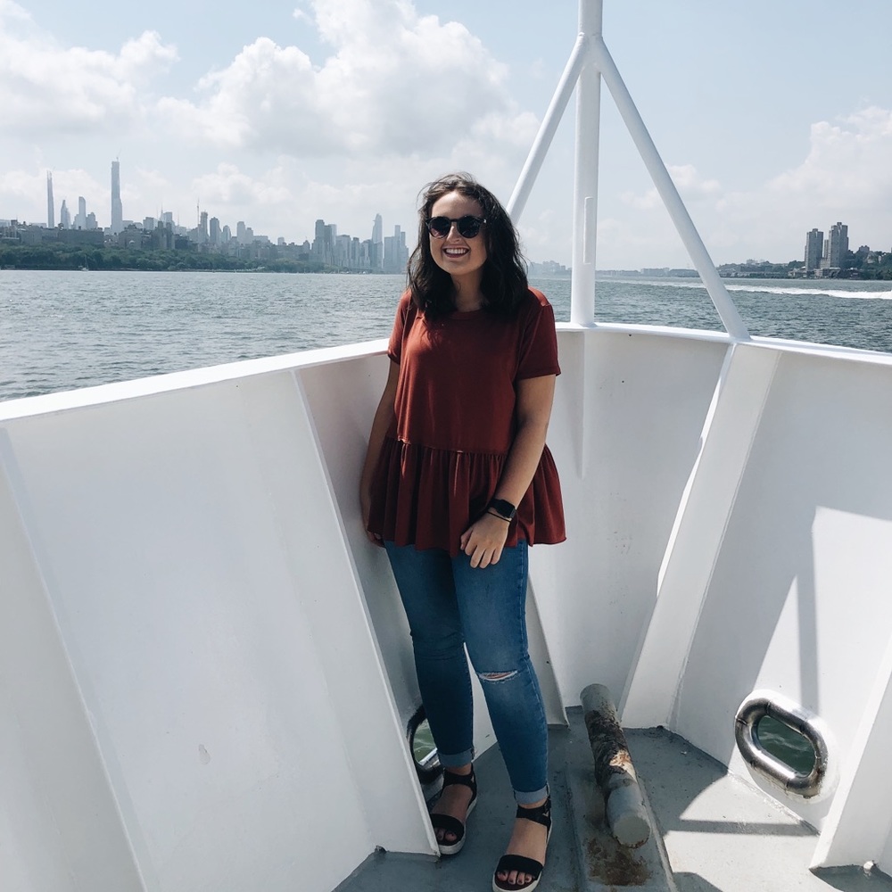 Meet your Posher, Lauren